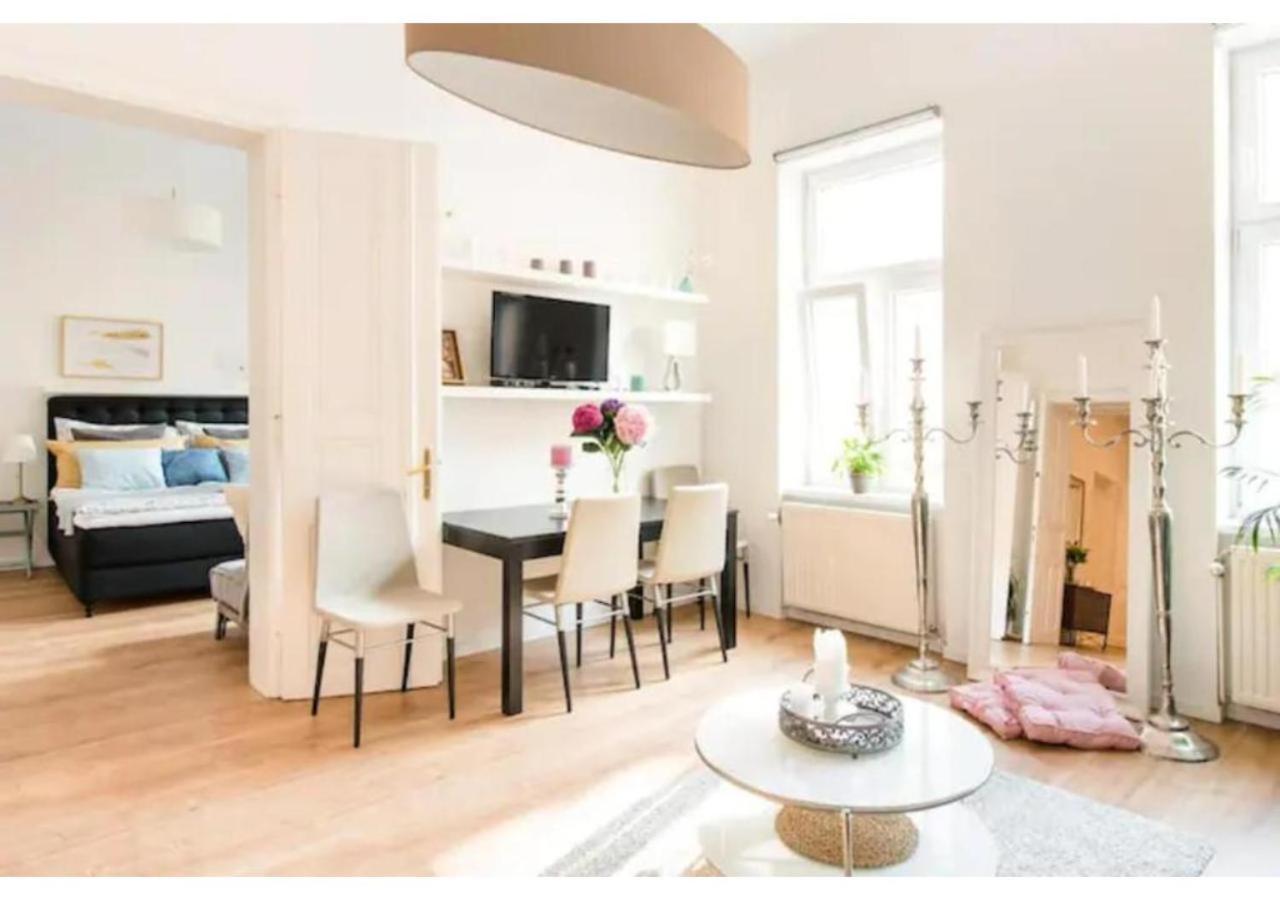Luxurious And Bright, 5 Min To City Center Lejlighed Wien Eksteriør billede