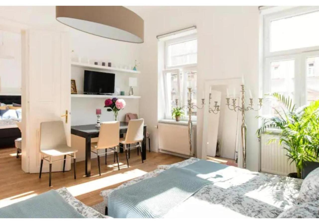 Luxurious And Bright, 5 Min To City Center Lejlighed Wien Eksteriør billede