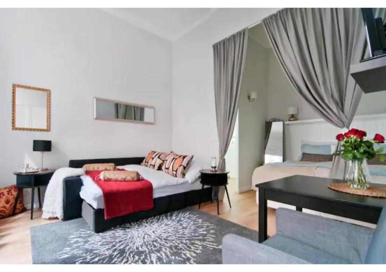 Luxurious And Bright, 5 Min To City Center Lejlighed Wien Eksteriør billede